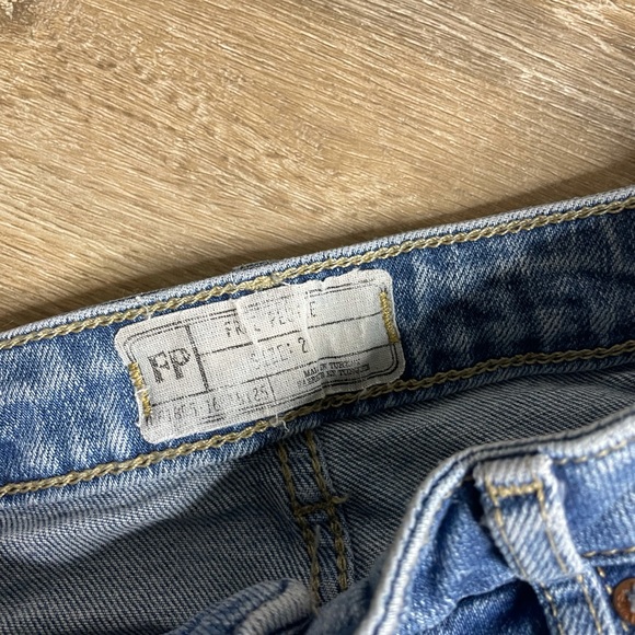 Free people raw hem straight leg jeans - Picture 2 of 5